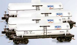 Micro-Trains 99300046 Mobil Oil Tank Car Runner Pack
